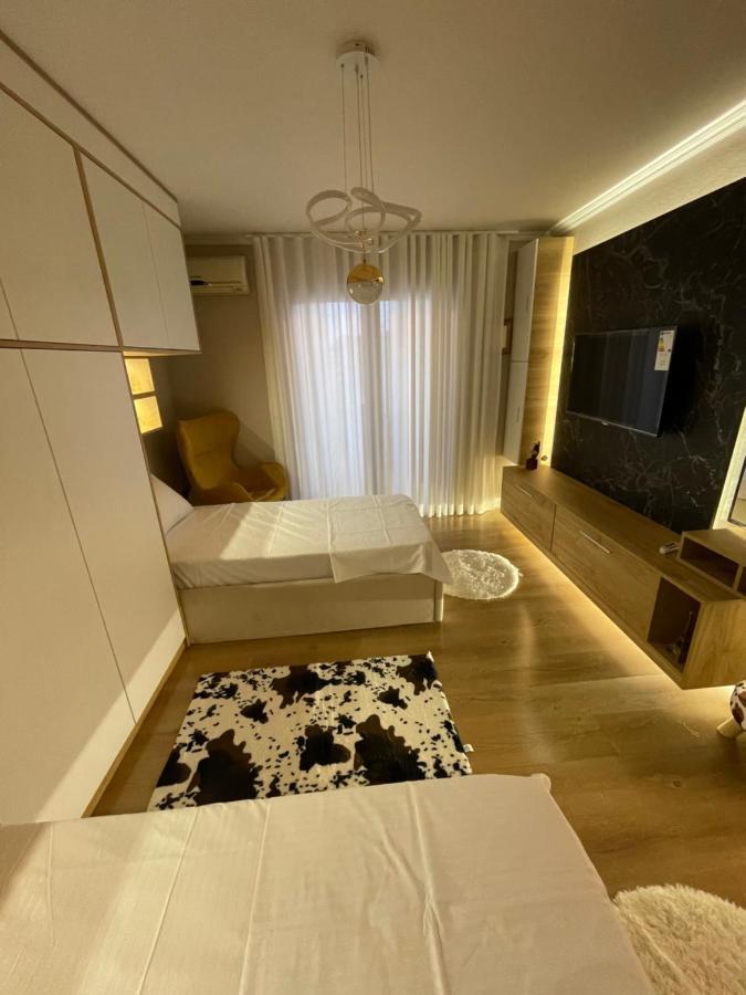 Superior 2Br Apartment 地拉那 外观 照片